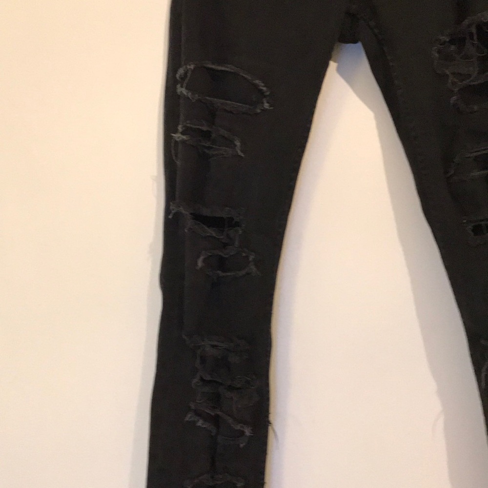 Distressed jeans! - Picture 3 of 4